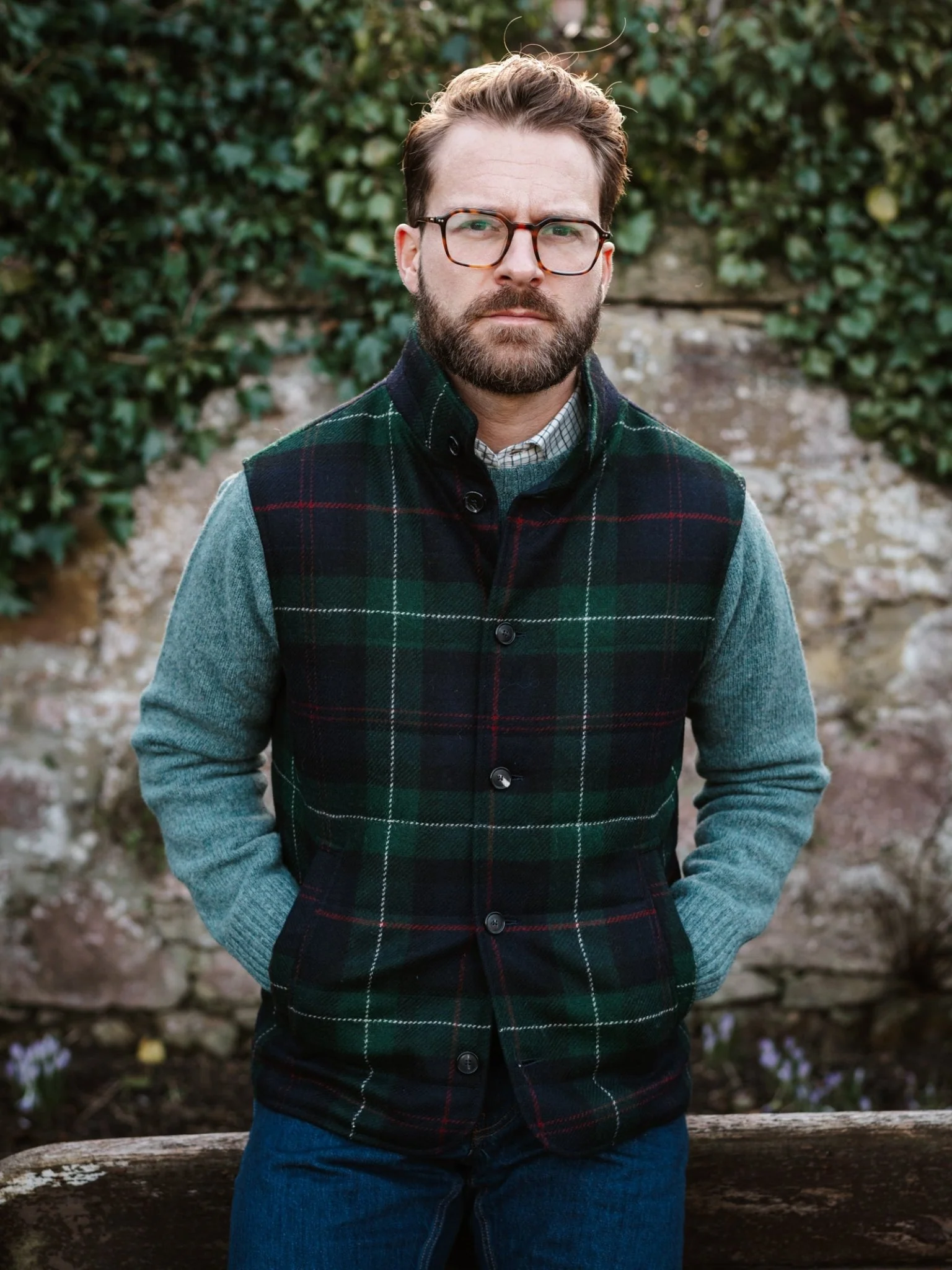 Auld Stock Quilted Tweed Buttoned Gilet - Image 4
