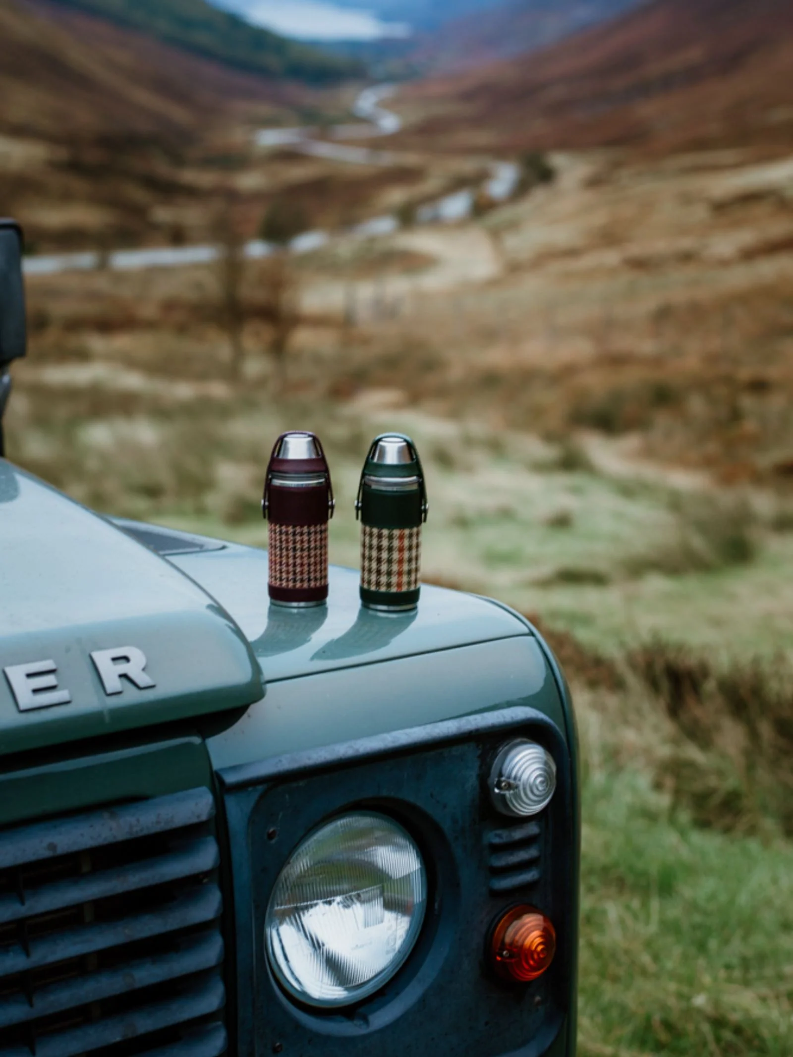 8oz Forest Green Hunter Flask - Image 3