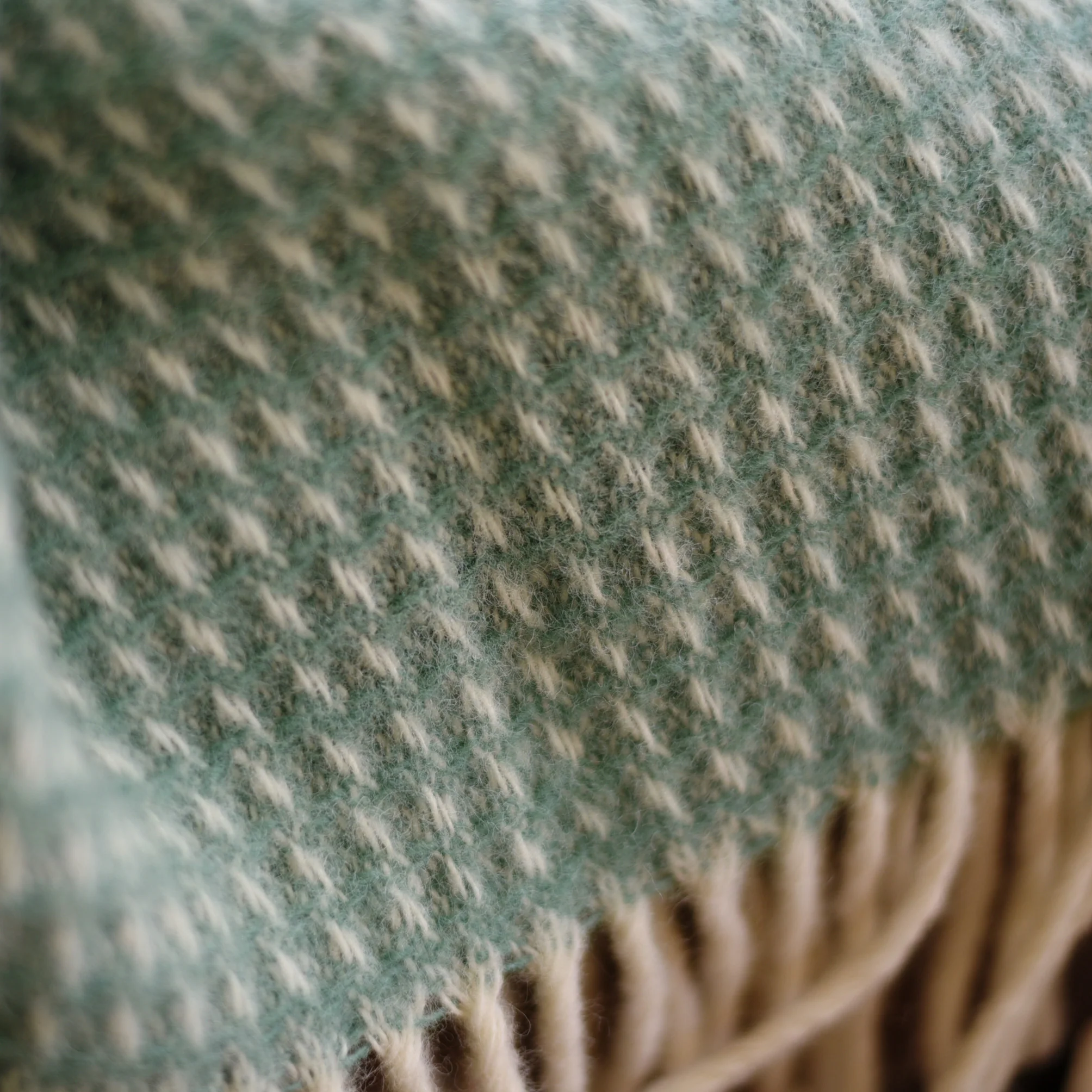 Honeycomb Lambswool Throw