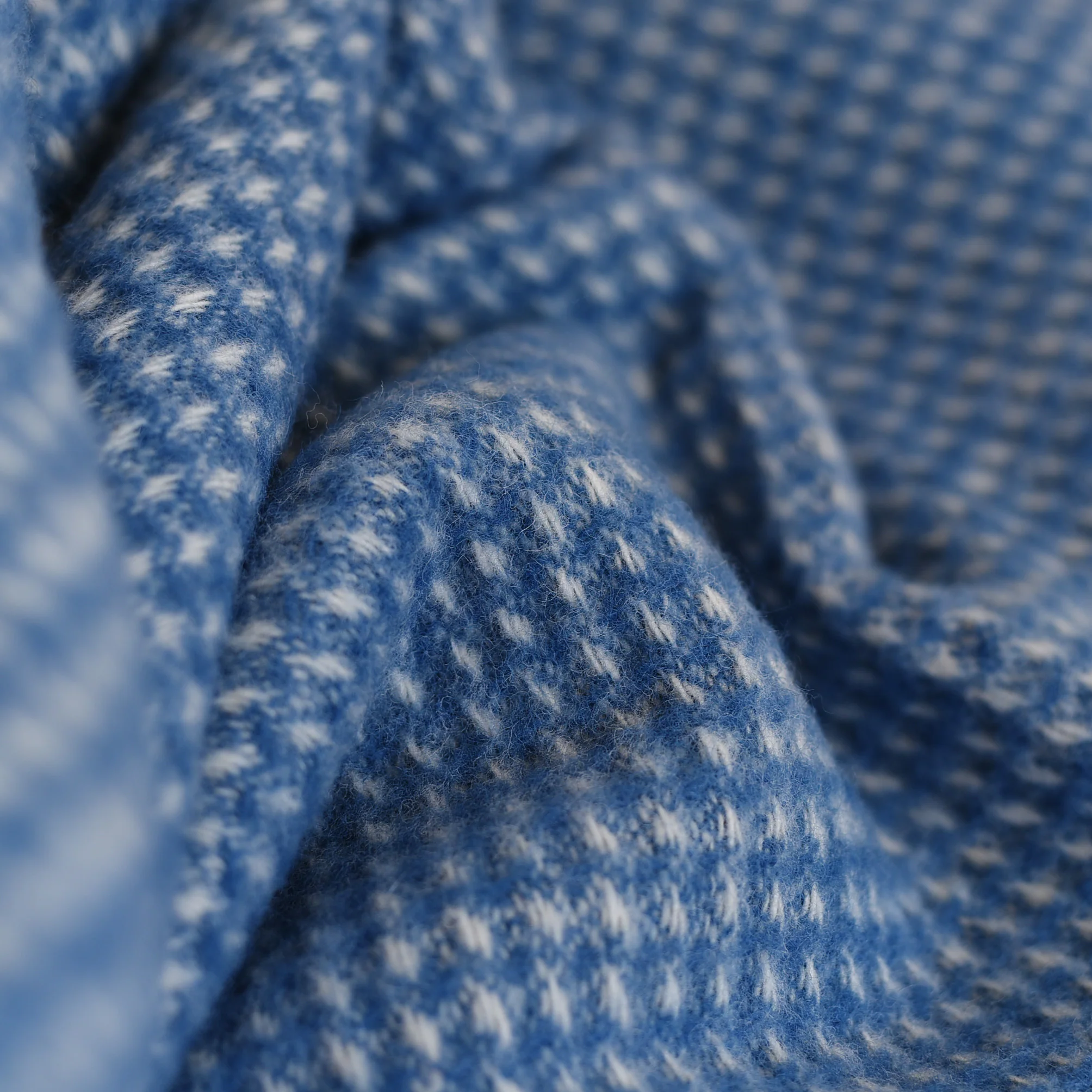 Honeycomb Lambswool Throw - Image 6