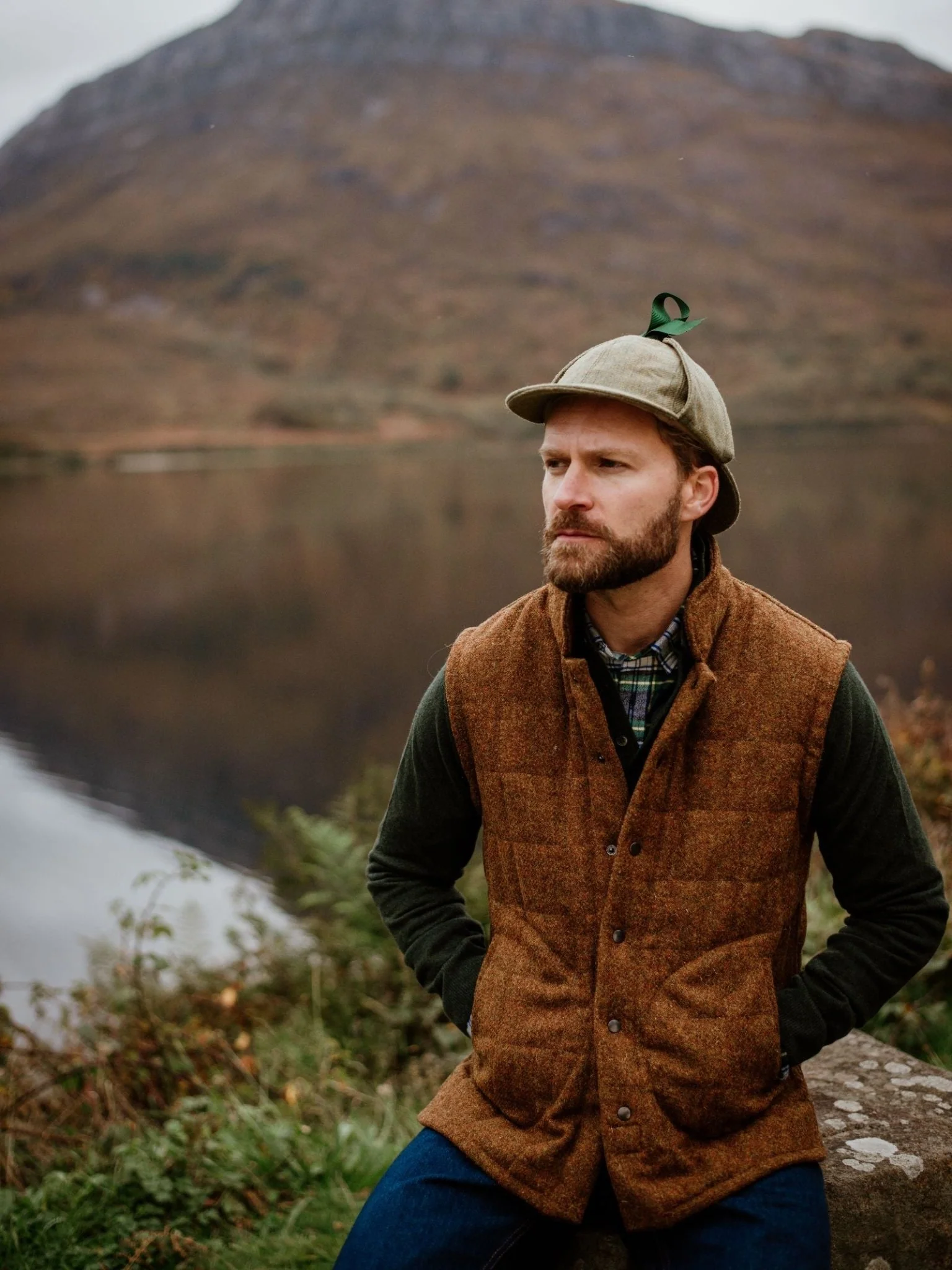 Auld Stock Harris Tweed Quilted Gilet - Image 5