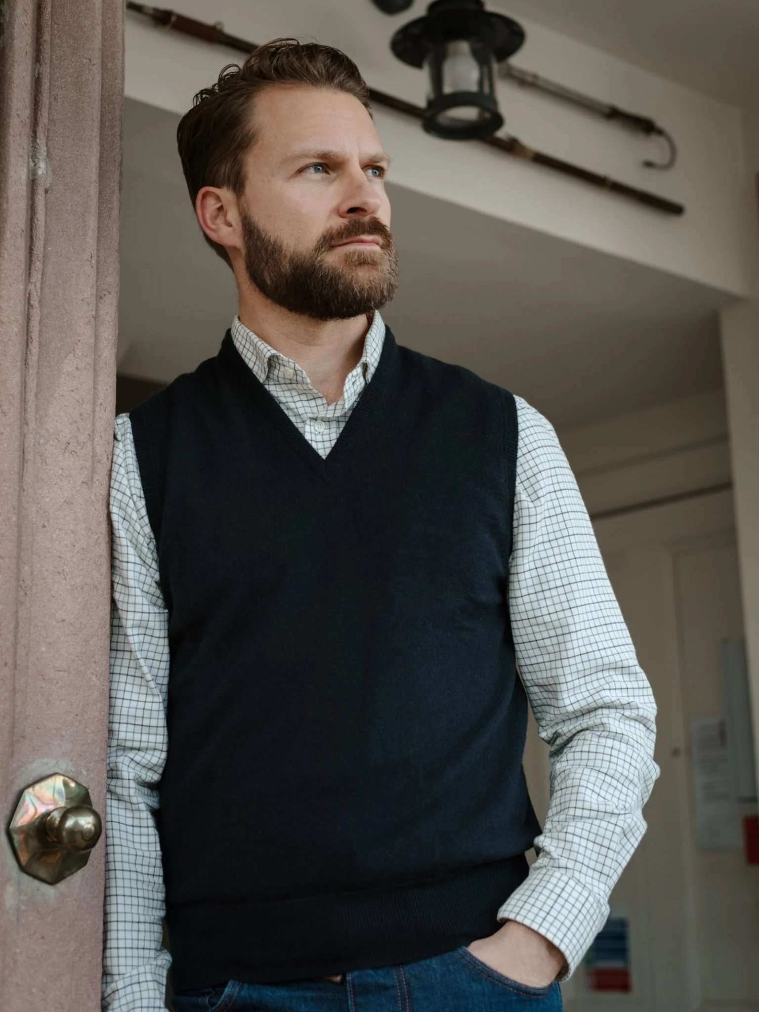 Auld Stock Lambswool V-Neck Slipover