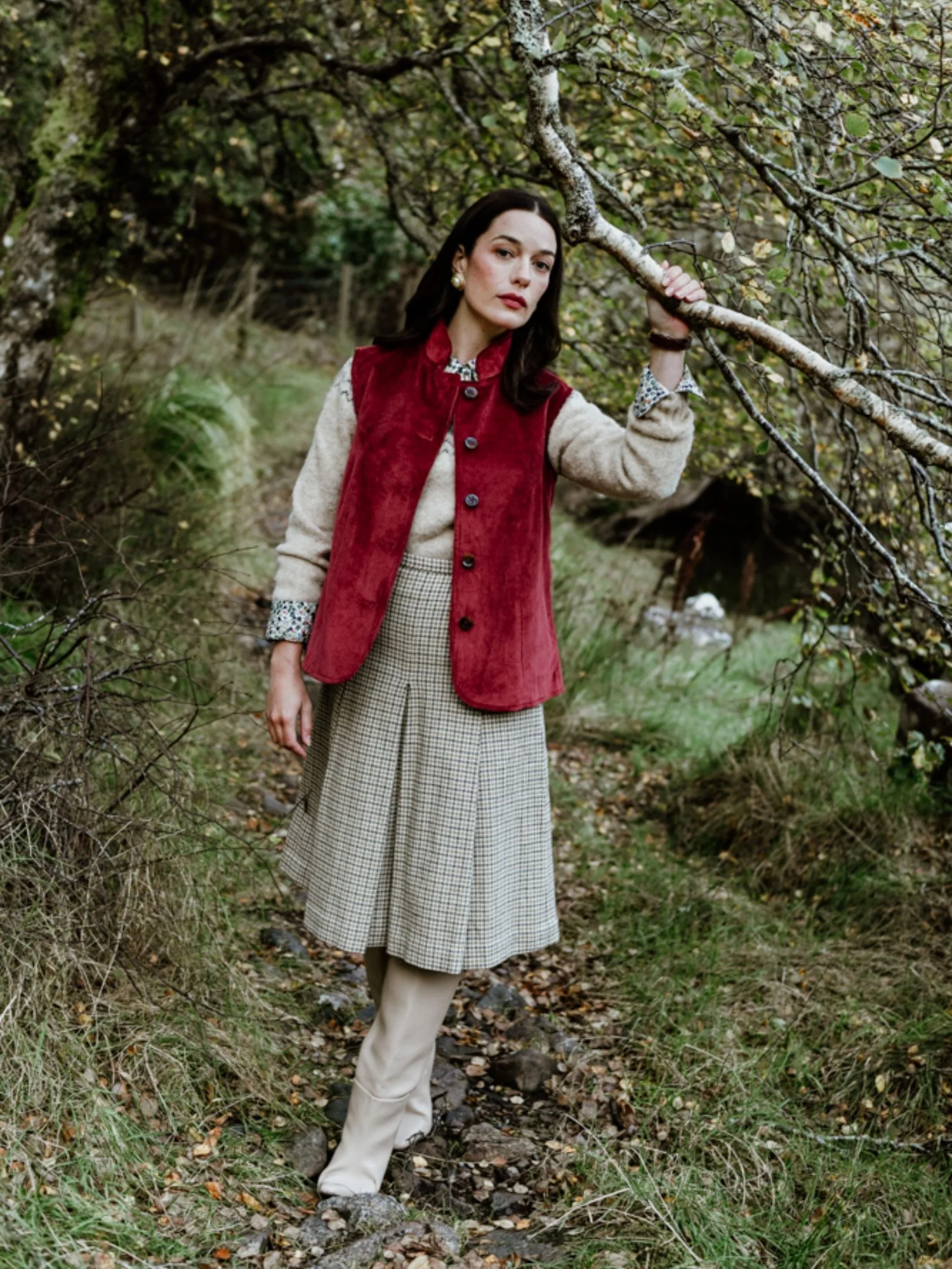Auld Stock Corduroy Gilet - Image 5