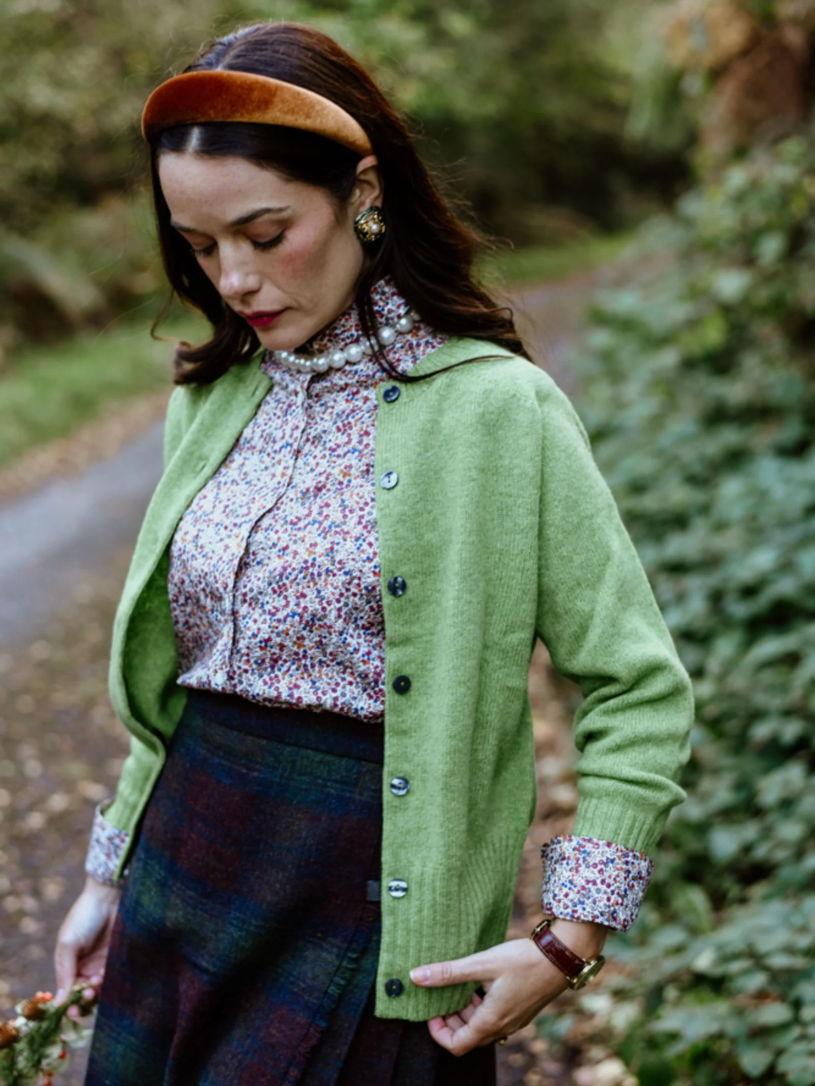 Geelong Lambswool Crew Cardigan - Image 4